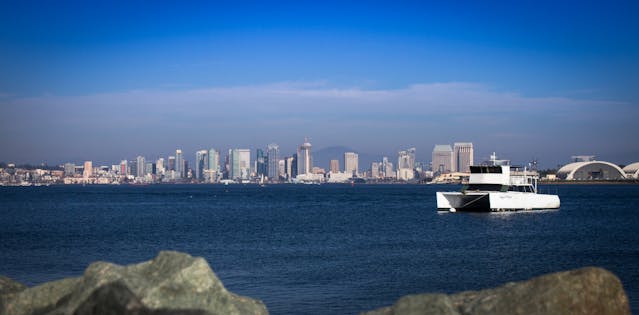 san-diego-bay-with-white-yachh-on-water