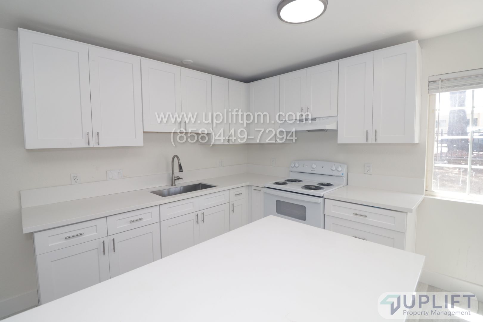 Fully renovated 2 bed 1 bath apartment