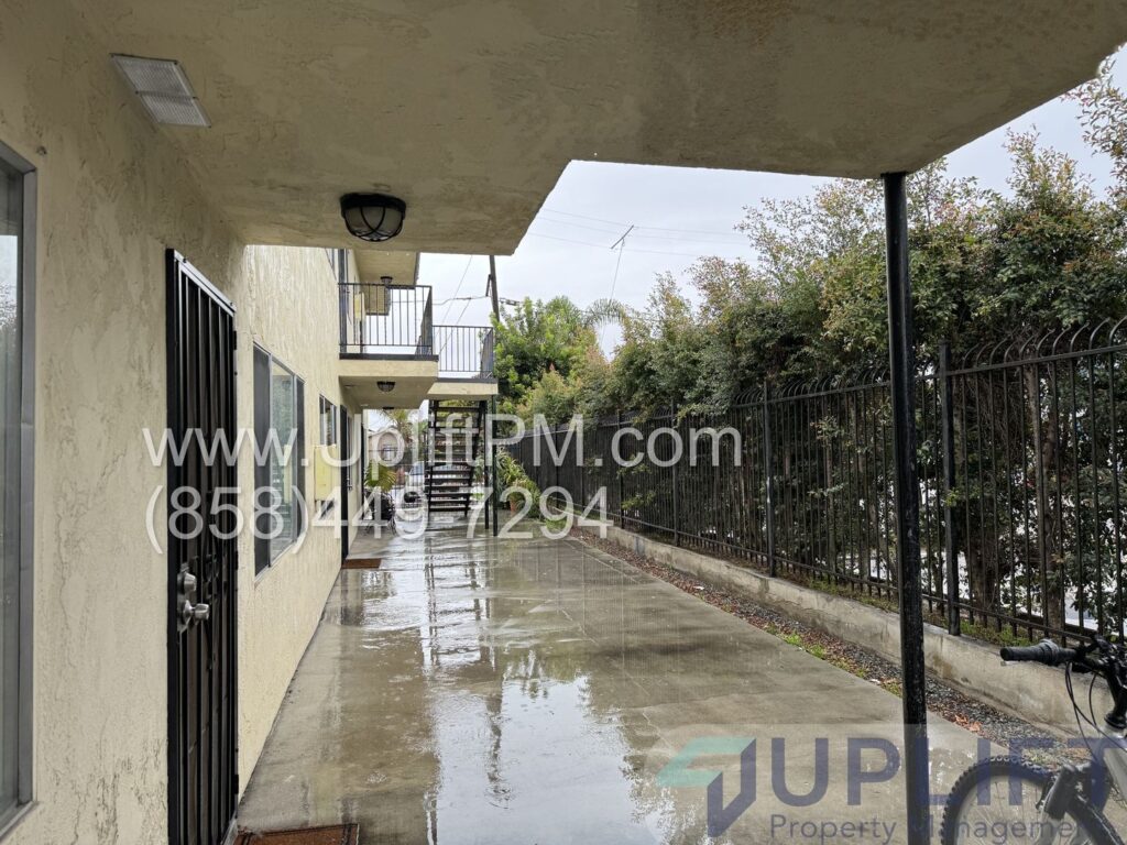 2 bedroom, 1 bathroom GROUND FLOOR apartment in Imperial Beach