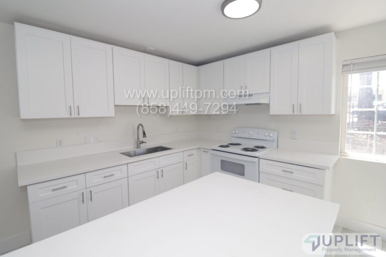 Fully renovated 2 bed 1 bath apartment