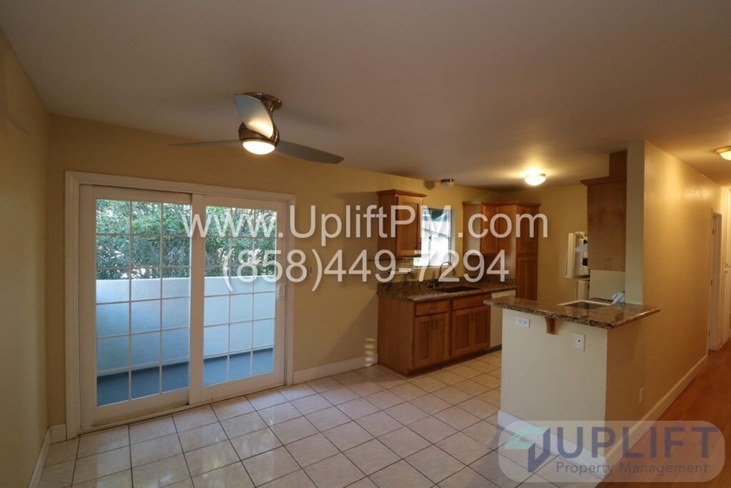 3B/2BA Condo w/ garage Near Adams Ave