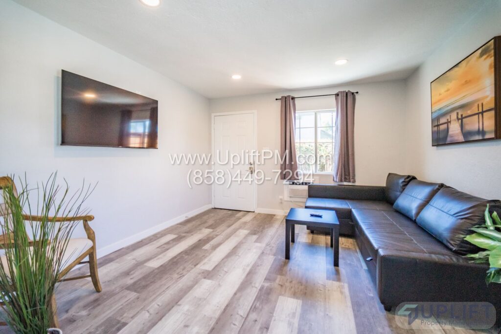 Beautiful 2 Bed, 1 Bath Apartment In North Park