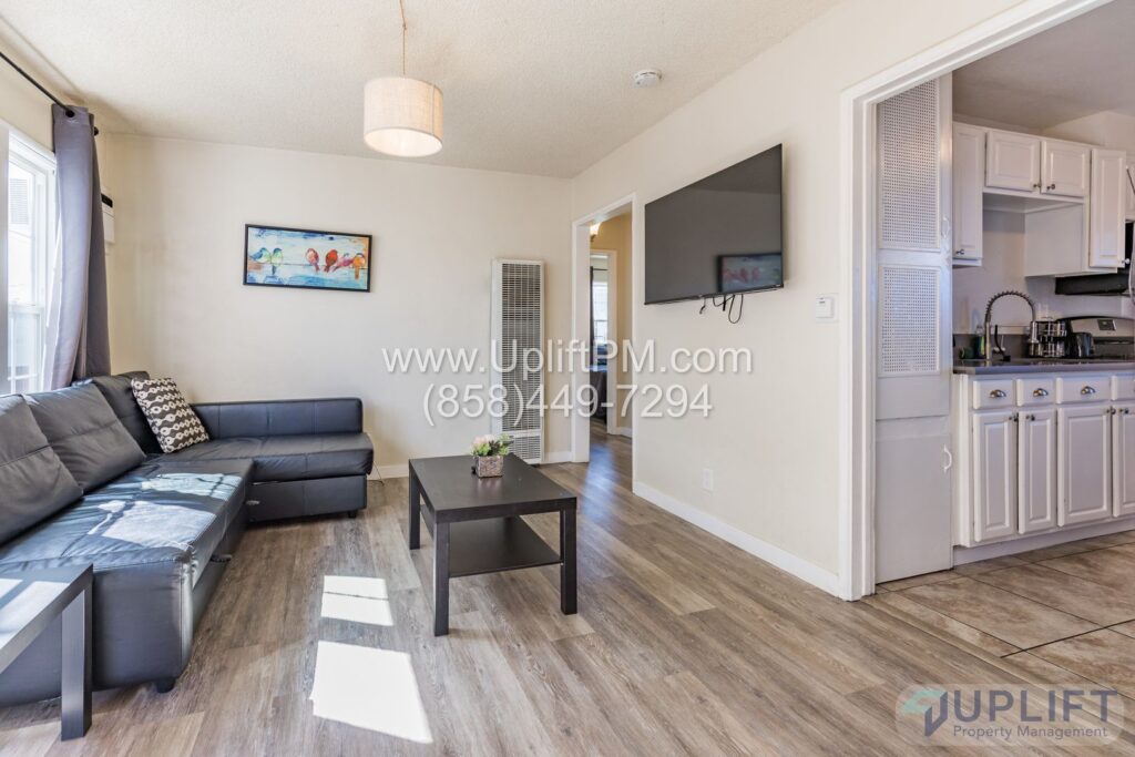 2 Bed, 1 Bath Apartment With Parking in Fox Canyon
