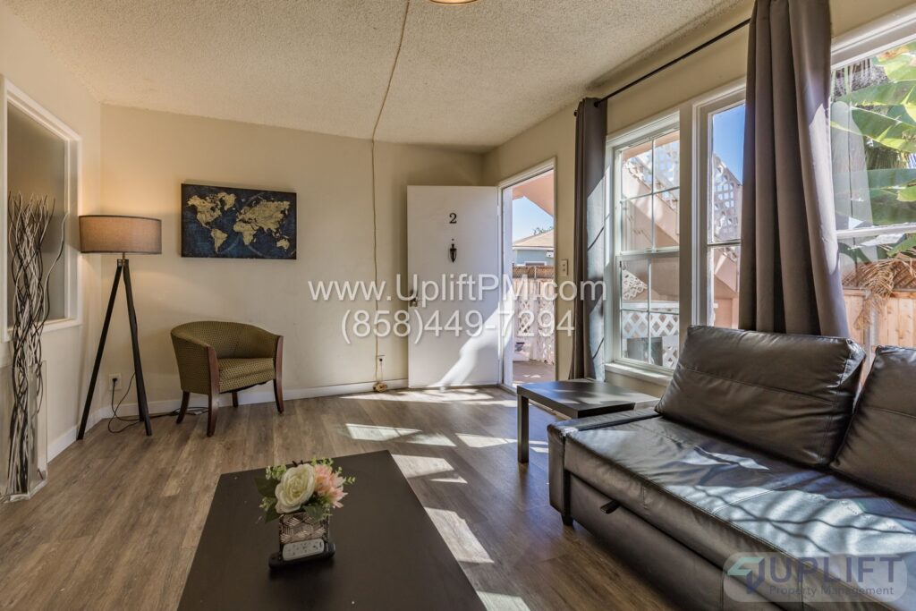 2 Bed, 1 Bath Apartment With Parking in Fox Canyon