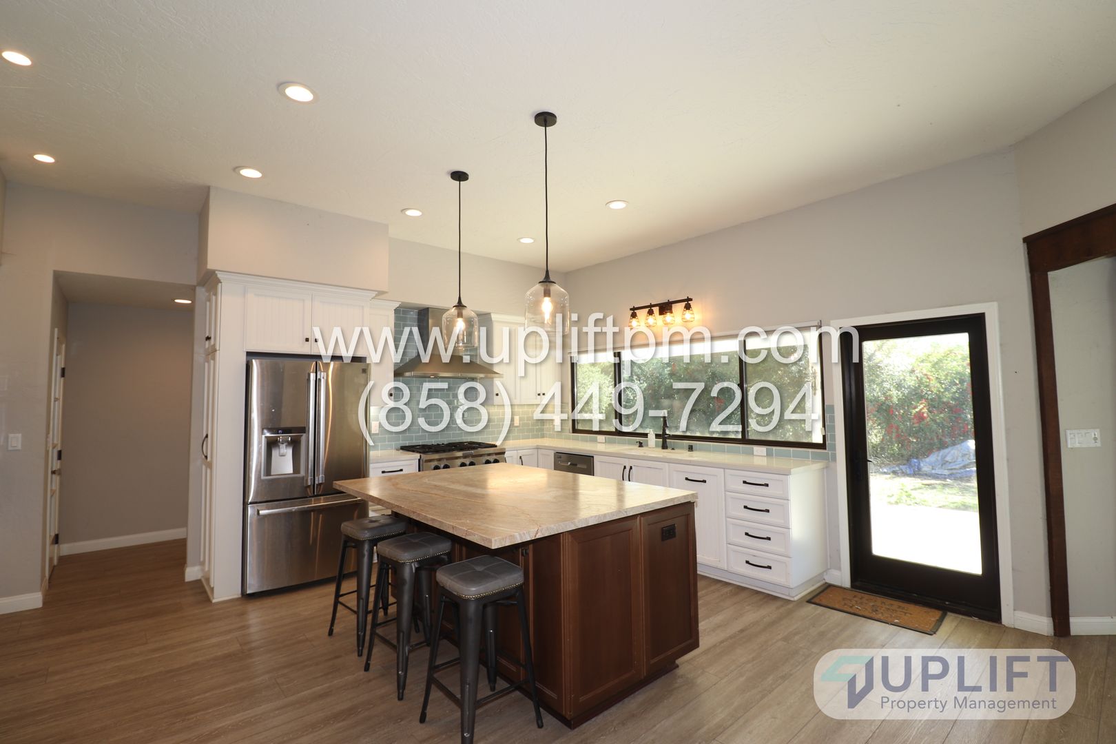 Santa Ysabel 3 bedroom 2 bathroom with bonus living room